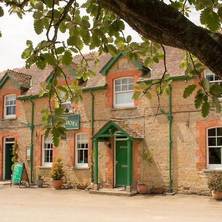 Three Horseshoes Inn Powerstock Экстерьер фото